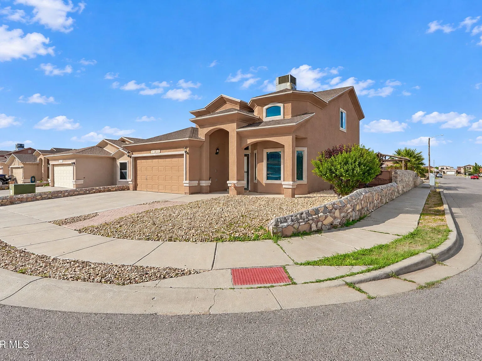 3 bed, 2.5 bath, 1748 sqft, $1,850 — Photo 4