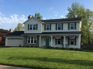 92 Labrador Dr, Rochester, NY 14616