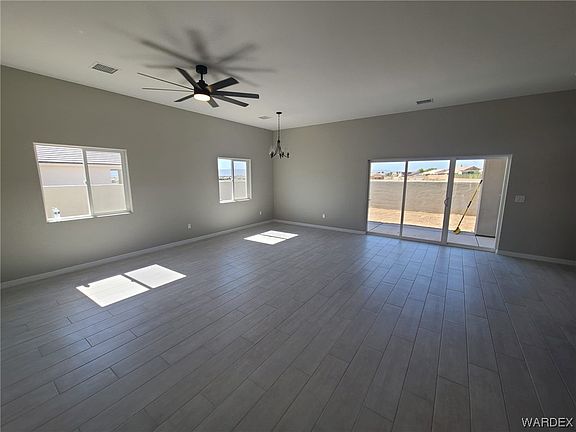 5th image of 2387 E Calle Madrid