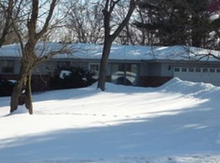 3441 Falling Leaf Dr, Rockford, IL