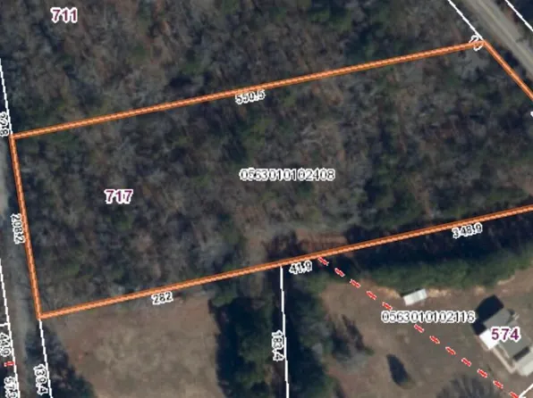717 Nash Mill Rd, Fountain Inn, SC 29644