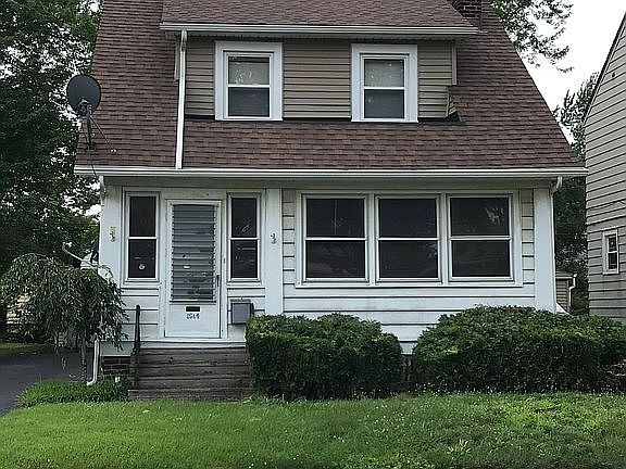 2nd image of 1504 E 221st St