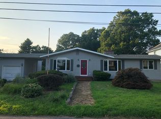 22 N Laurel Ave, Iselin, NJ 08830