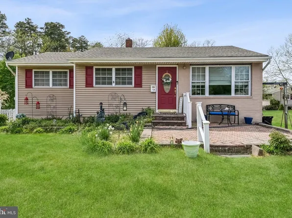 19 Barclay Dr, Turnersville, NJ 08012