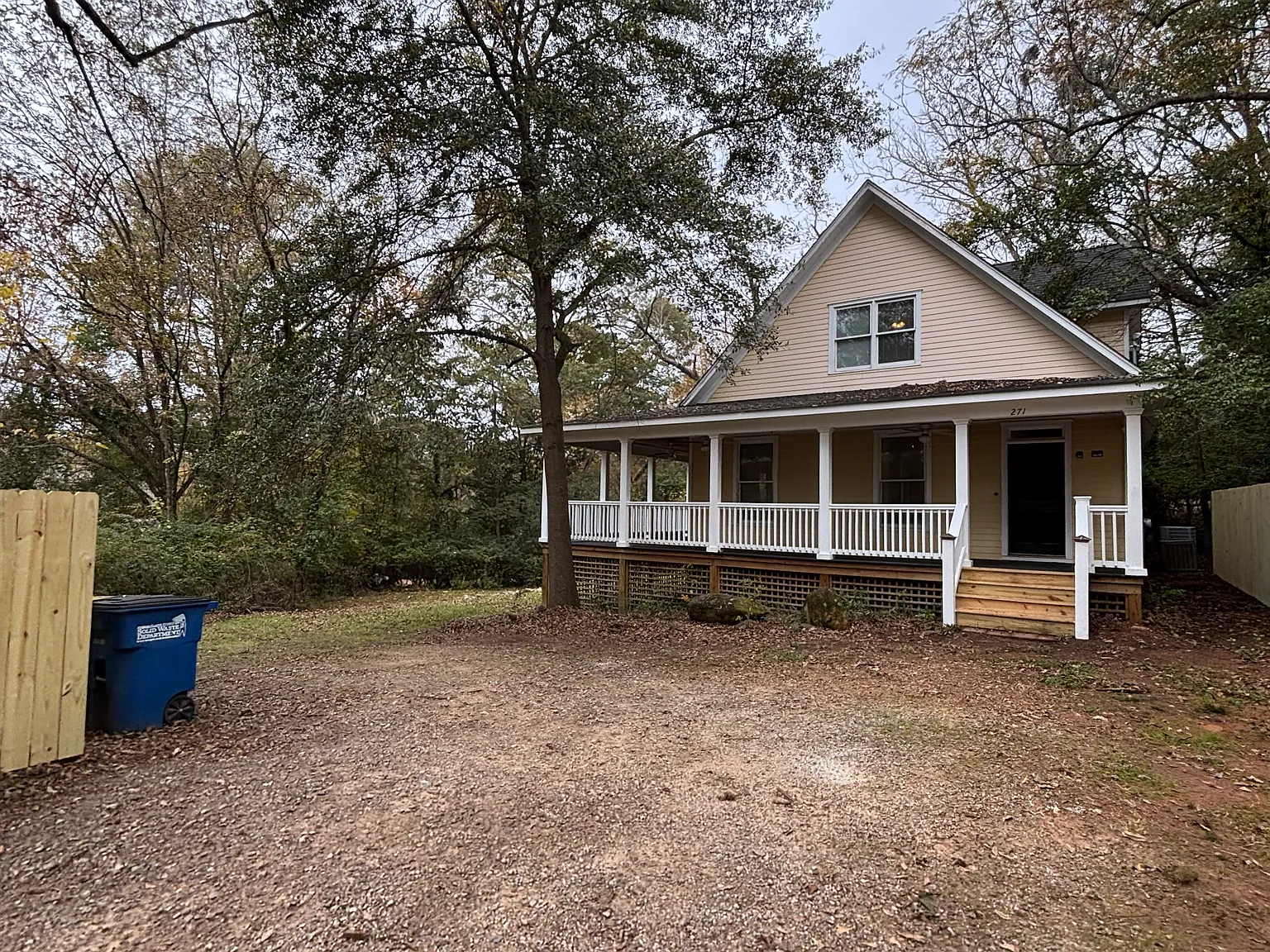 4 bed, 2700 sqft, $3,000 — Photo 1