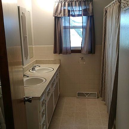 5th image of 103 Leo Blvd