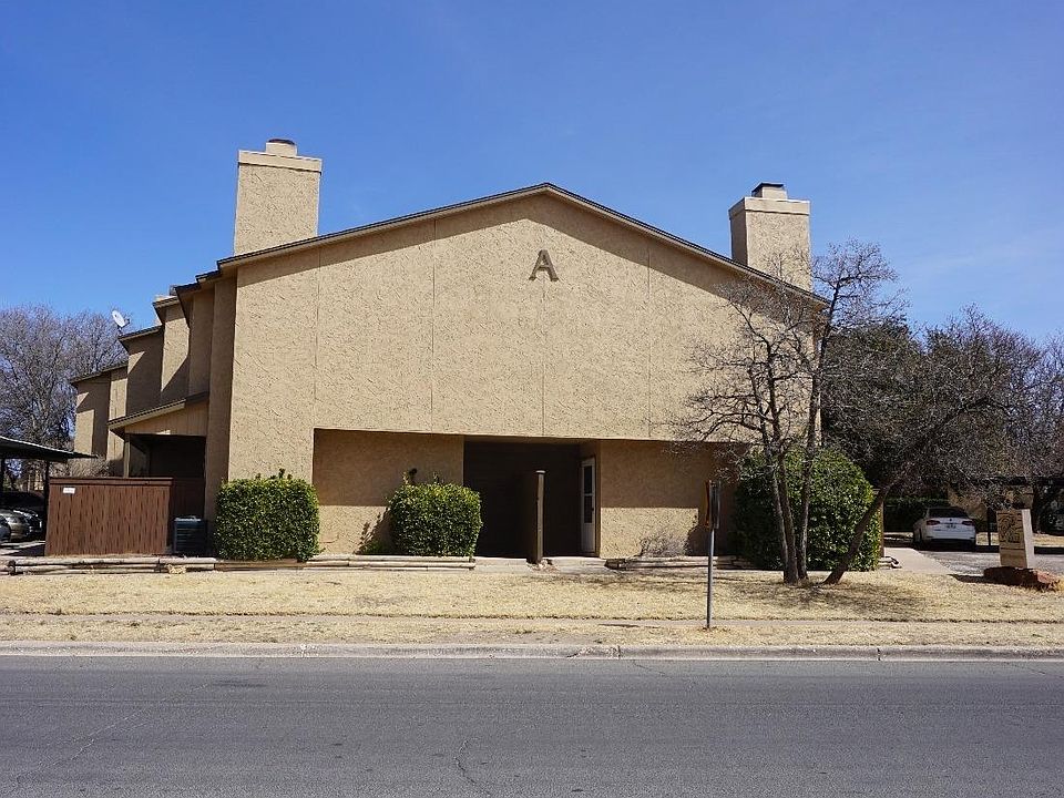 2nd image of 8601 Memphis Dr A 15