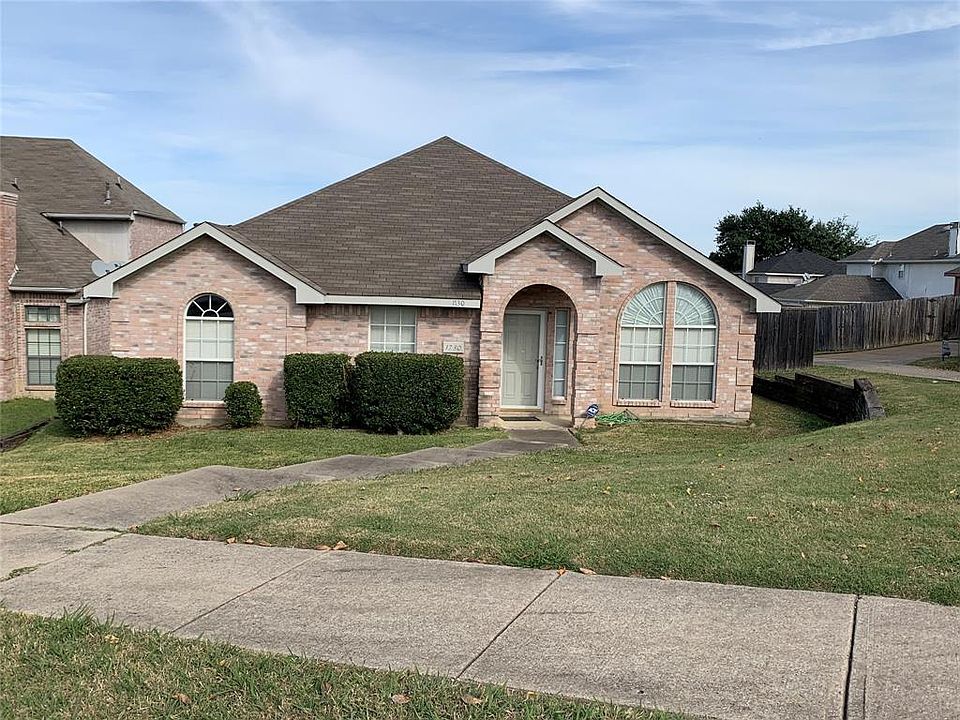 1st image of 1730 Hillcrest Ct