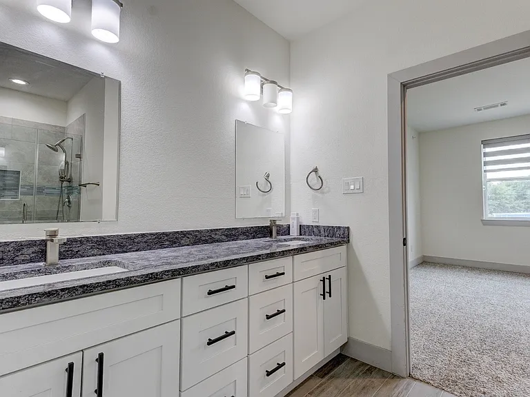 6043 Rivendell Dr — Photo 27