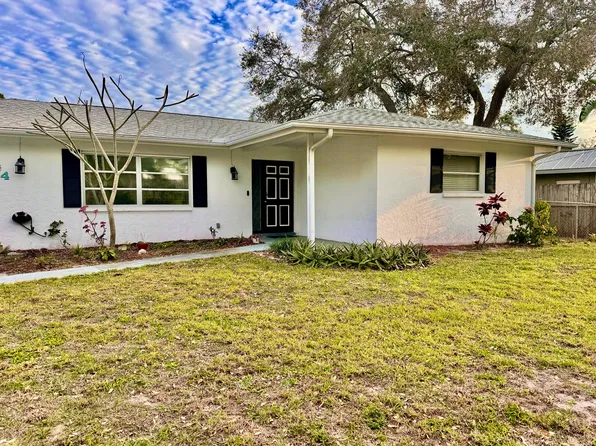4594 Parnell Dr, Sarasota, FL 34232
