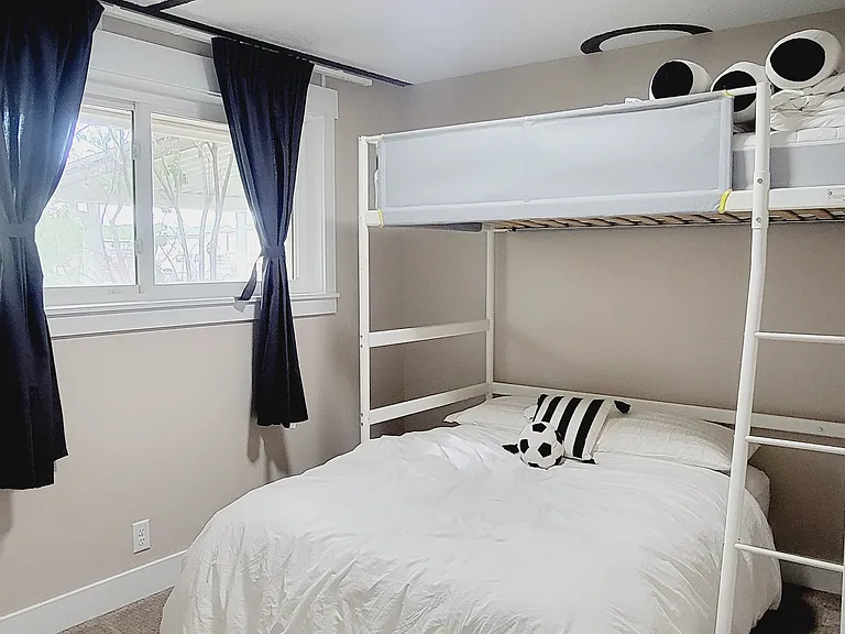 11148 S 2700 W — Photo 10