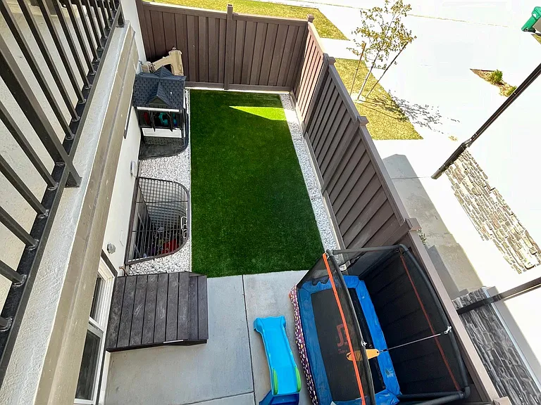 636 W Life Dr — Photo 28