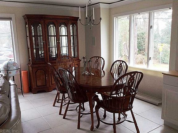 5th image of 2426 Beaufort Ave