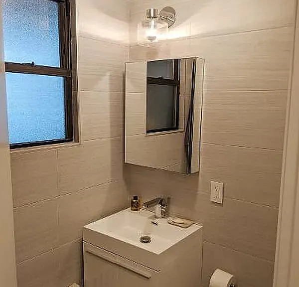 248 10th Ave #3B — Photo 4