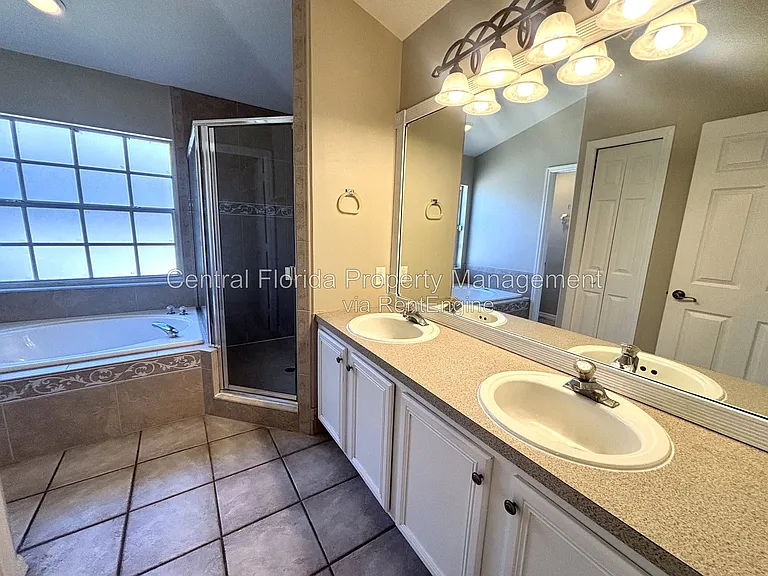 1935 Westpointe Cir — Photo 9