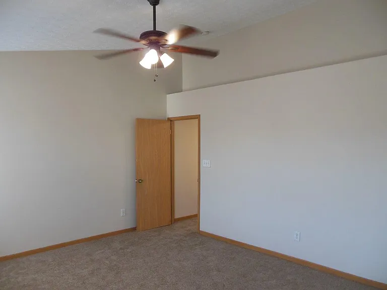 5929 Bay Harbor Dr — Photo 28