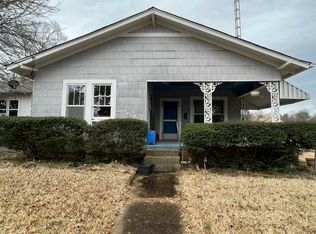 911 E Elm St, El Dorado, AR 71730