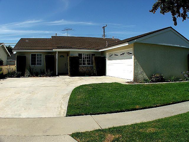 1st image of 6761 Acacia Ave