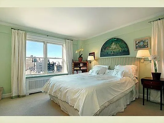 Sold by Stribling | media 18