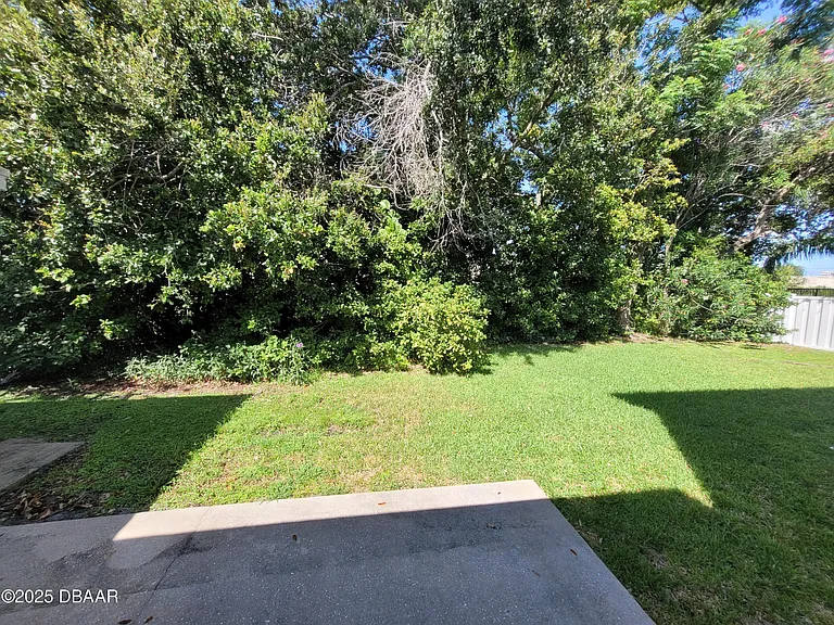 1018 Grand Hickory Cir — Photo 19