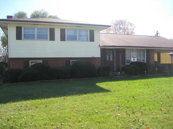 3rd image of 4624 Biltmore Dr NW