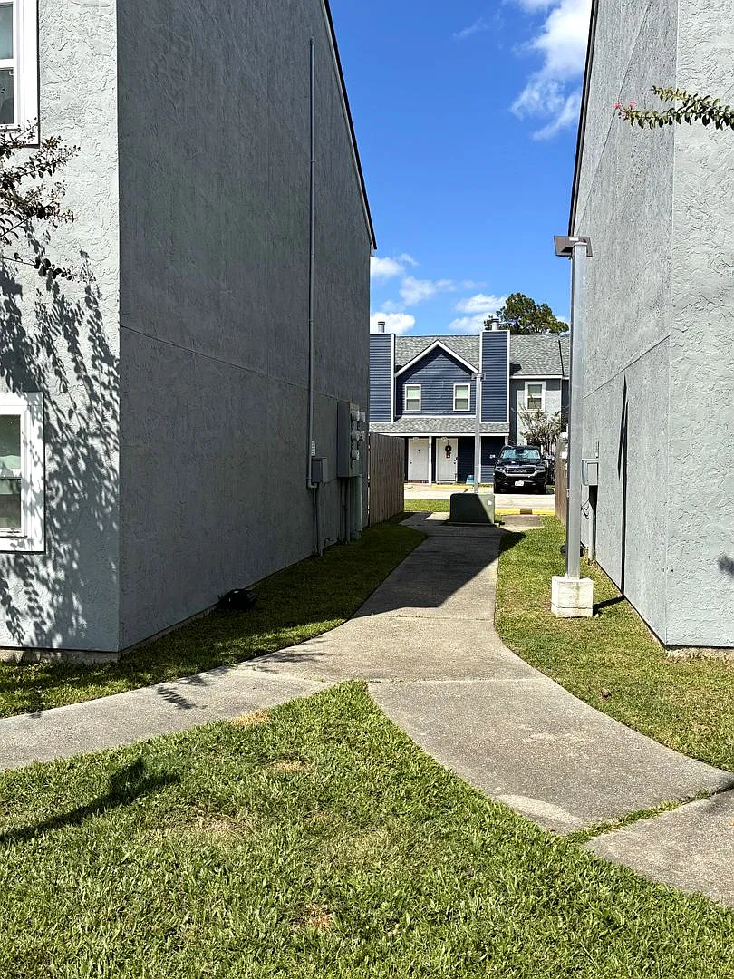 504 Voters Rd — Photo 4