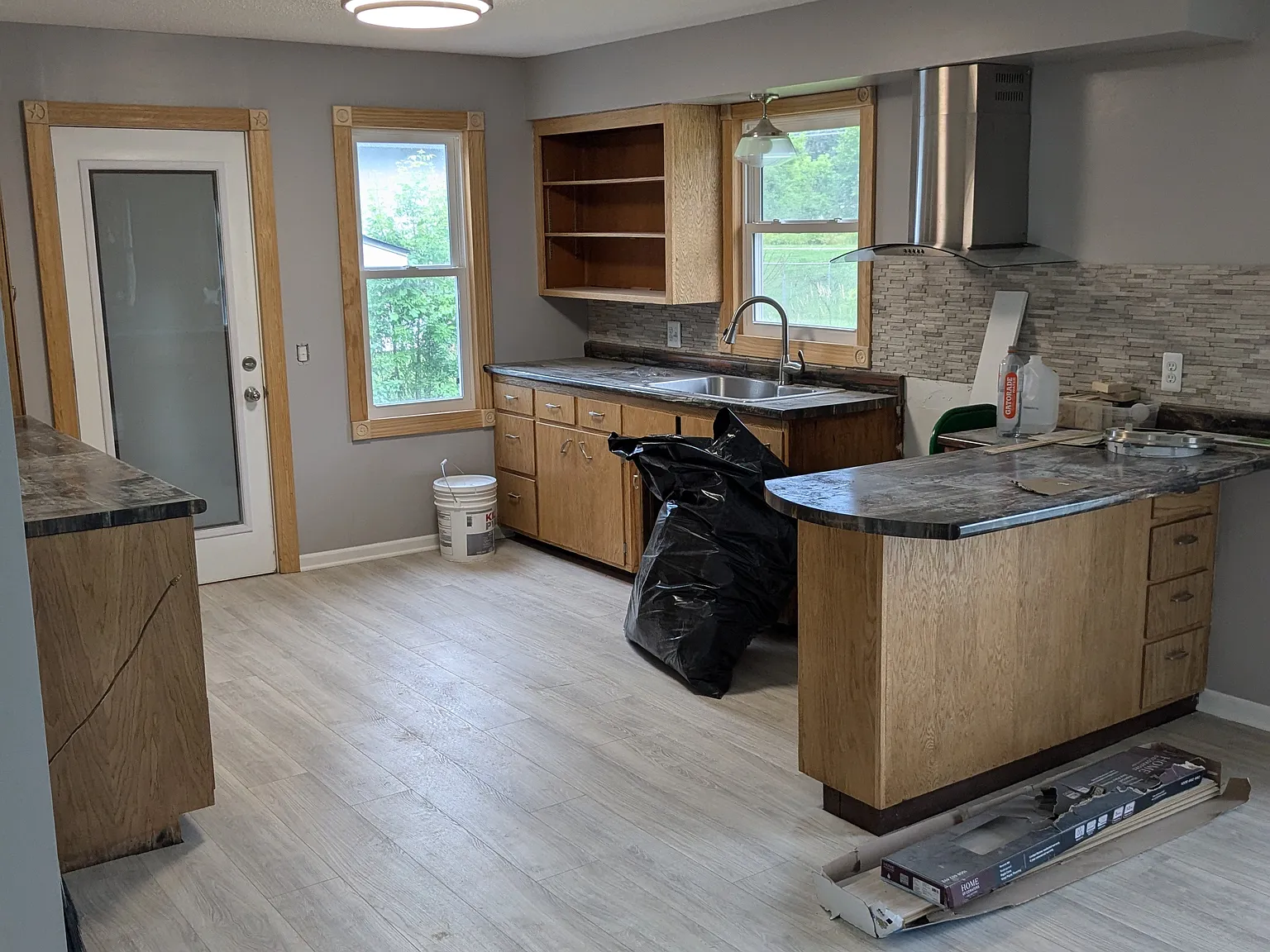 4 bed, 1823 sqft, $2,350 — Photo 3