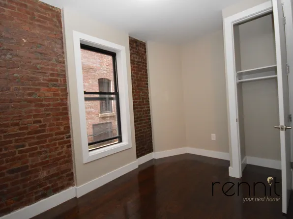 205 Street James' Place image 8 of 26