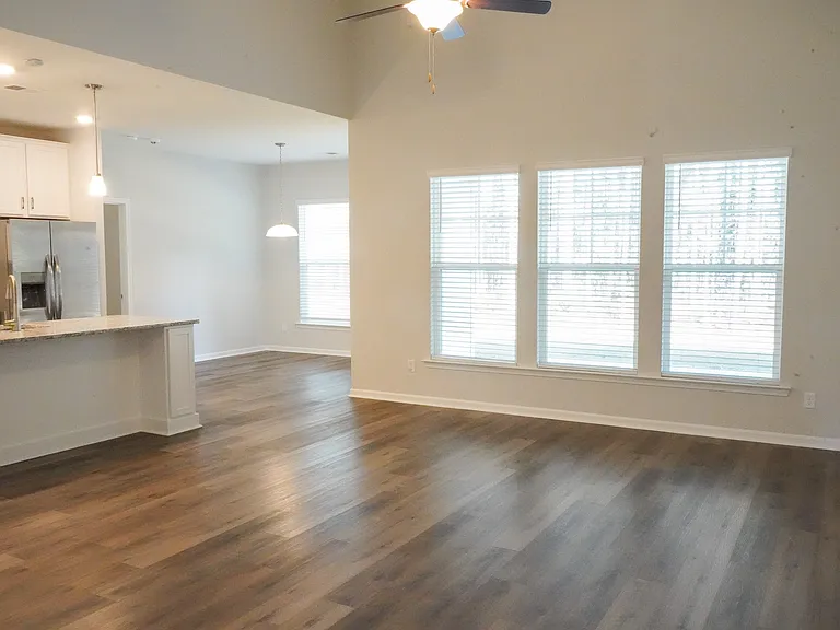 142 Brookline Dr — Photo 13