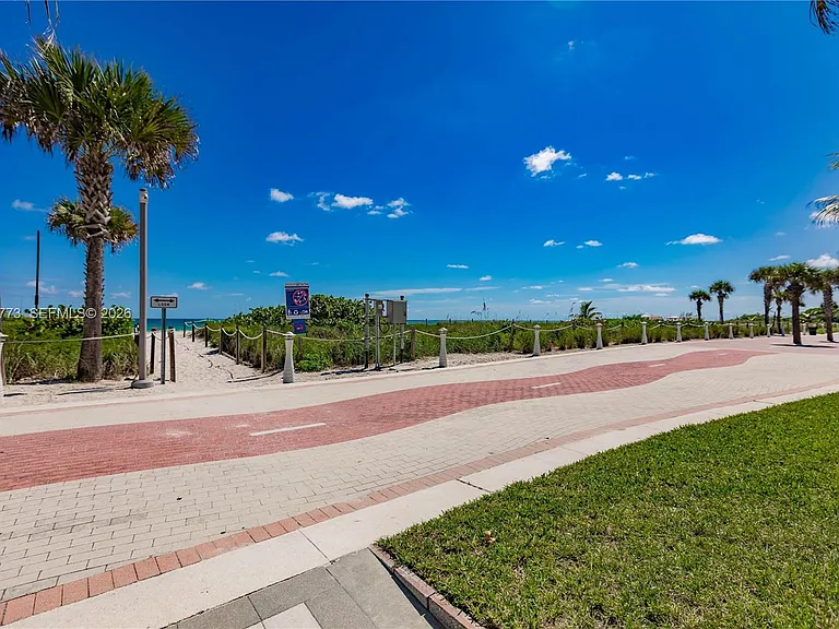 5001 Collins Ave #1K — Photo 23