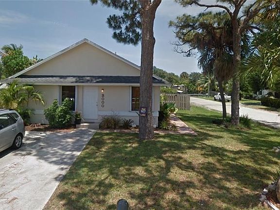 3rd image of 3000 NE 13th Ave