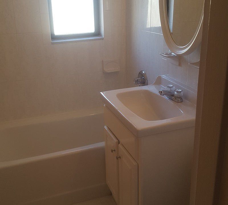 2nd image of 30 E 81st St APT 11A