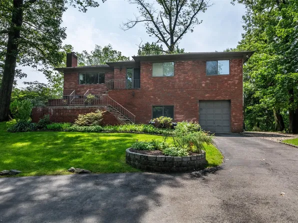 35 Stone Cabin Road, New Rochelle, NY 10801