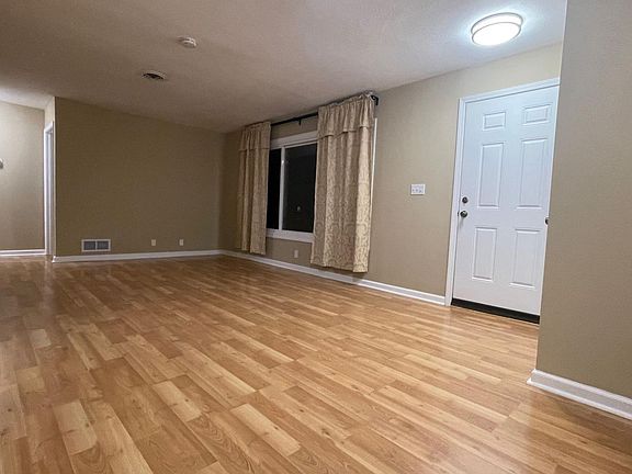 4th image of 25410 Miracle Dr