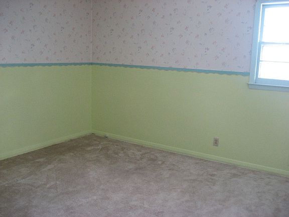 3rd image of 5730 Northport Dr