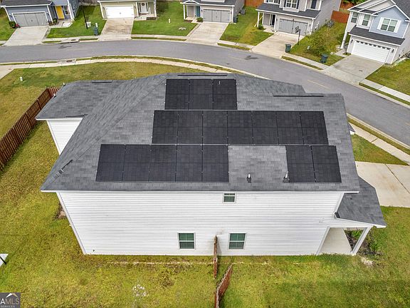 4th image of 672 Fairview Cir