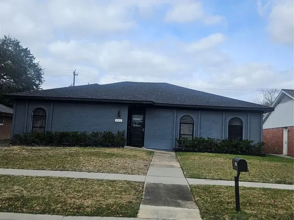 2012 Sunset Ct N, League City, TX 77573