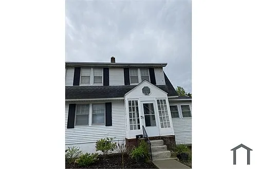 46 Vernon Pl Photo 1