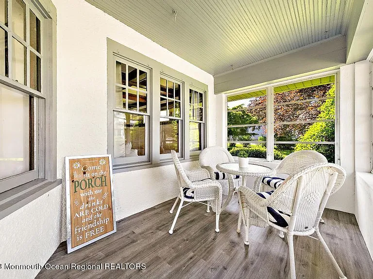 27 Shrewsbury Dr — Photo 7