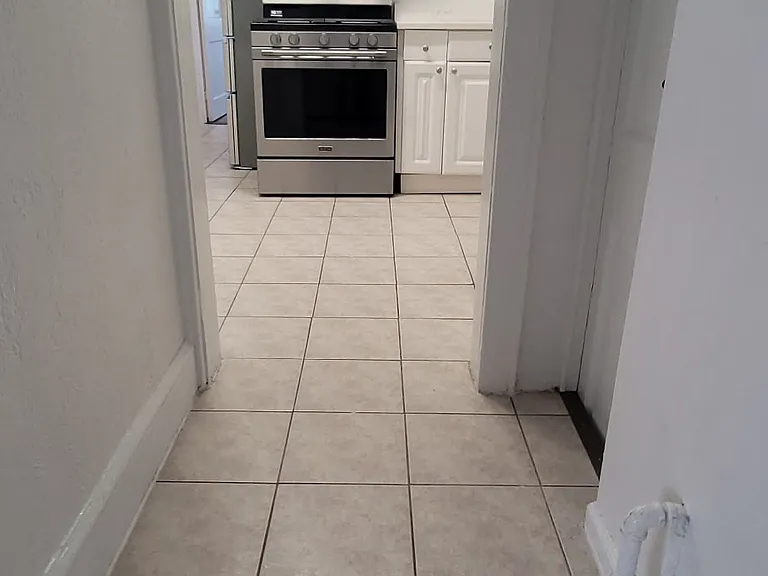 14 E Devonia Ave #1 — Photo 9