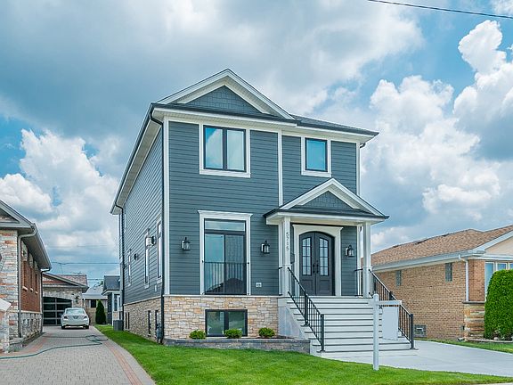 3rd image of 5715 N Osage Ave