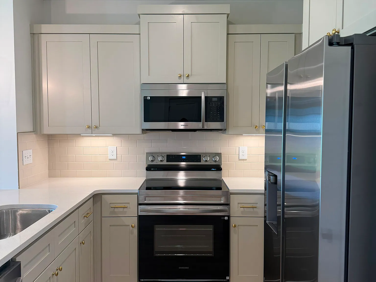 3 bed, 2.5 bath, 1629 sqft, $2,095 — Photo 4