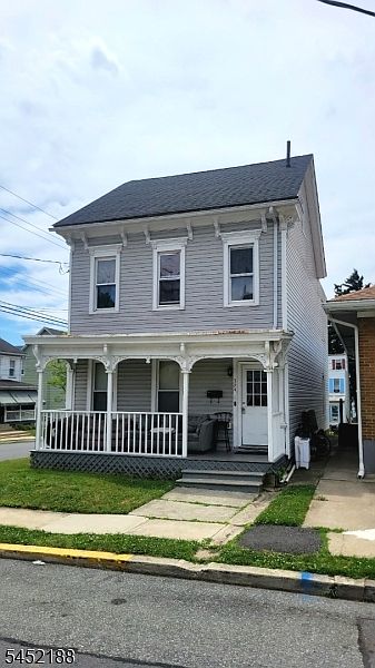 1st image of 394 Lincoln St