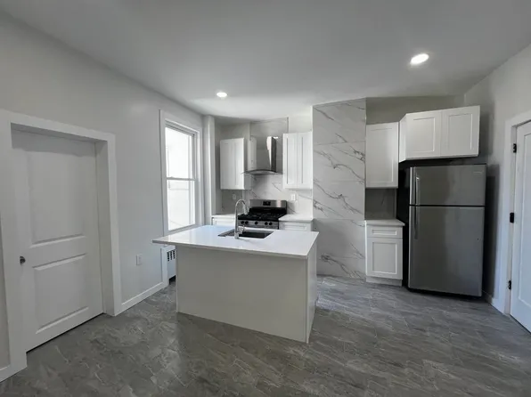 600 67th Street image 3 of 16