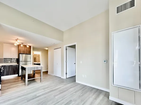 1524 Sheepshead Bay Road image 5 of 24