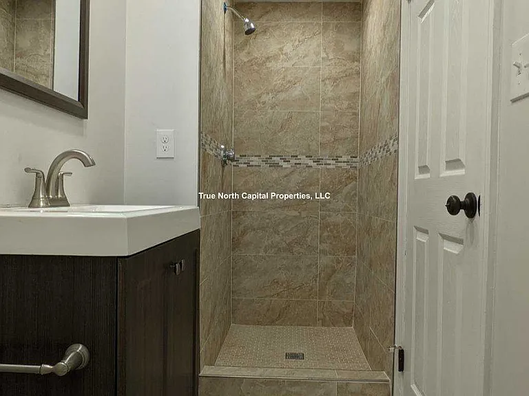 Lawton Pl — Photo 8