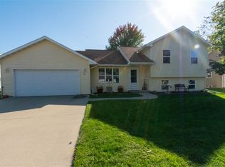 385 Foster St, Oshkosh, WI 54902