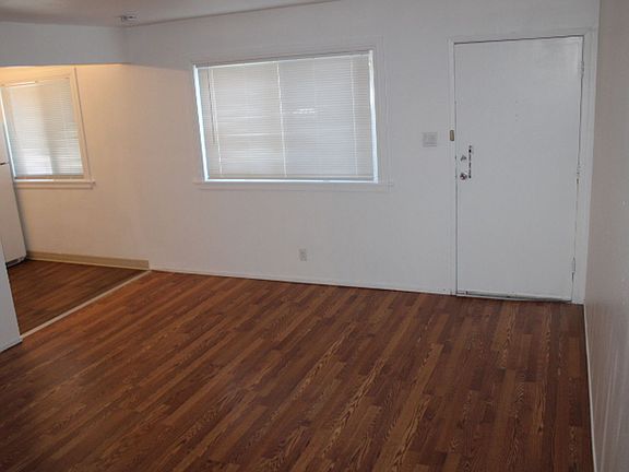 4th image of 2515 Manchester Ave #2