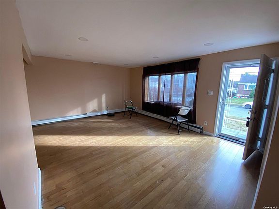2nd image of 44 Kingston Ave