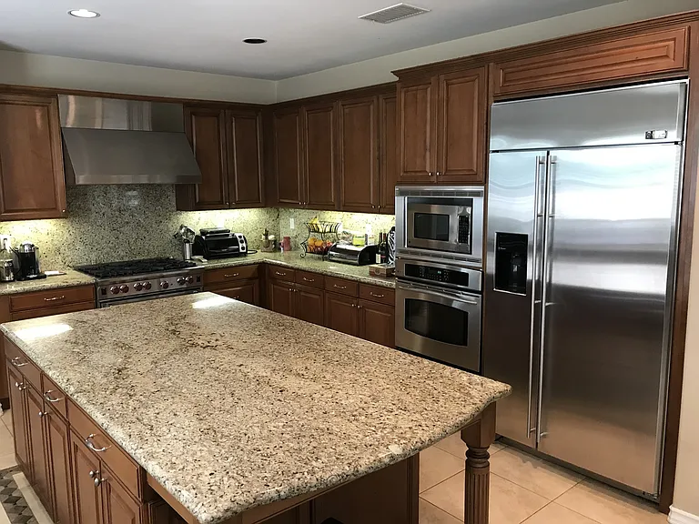 26149 W Shadow Rock Ln — Photo 3